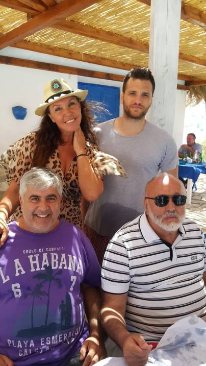 34963161_1949581411727688_2753674425919340544_n