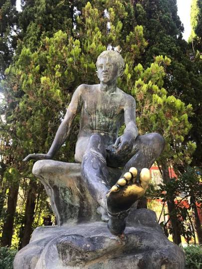 40875992_321302445290881_7857500719362867200_n