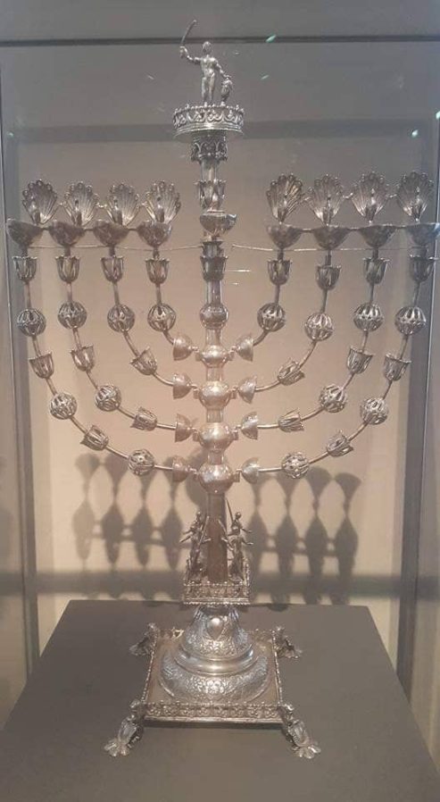 45816387_350164528892258_2909210902697869312_n