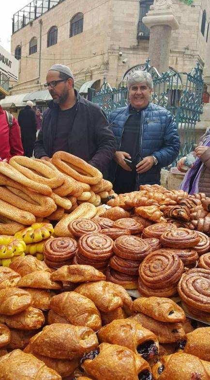 45835139_687119264977425_4176207335686930432_n