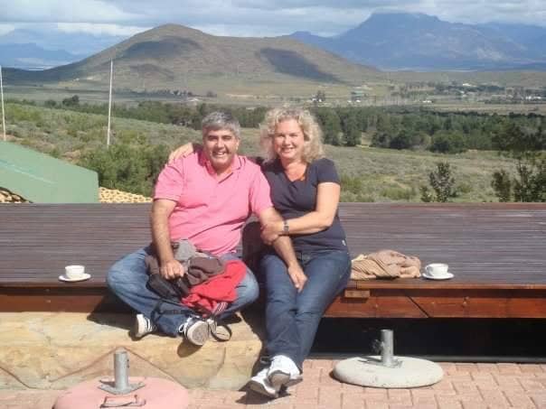 48420512_372379426644813_466263831497146368_n