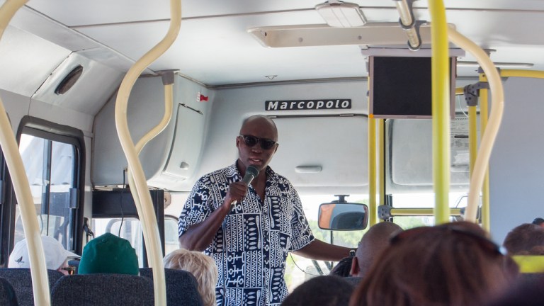 16280149686_77823086b3_b