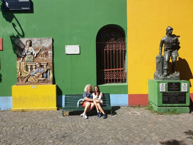 53180461_381640992617111_7131963451806580736_n