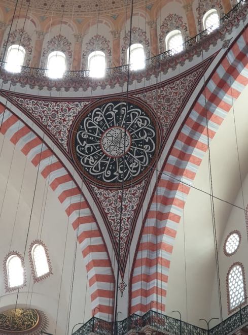 73460570_2563138010435512_232277981760847872_n