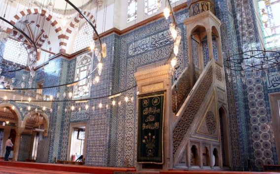 Rustem-Pasa-Camii-ici