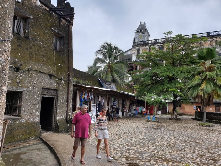 75625365_889067284874828_1419458404673388544_n